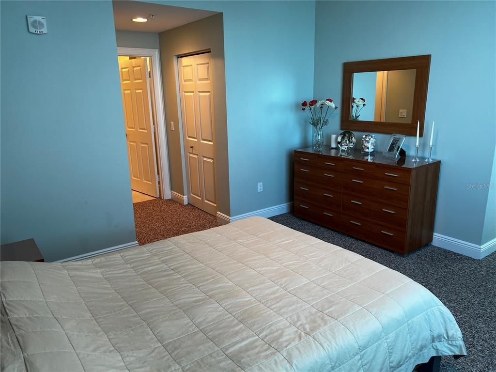 800 N Tamiami Trail, Unit 905, Sarasota, FL 34236 Photo