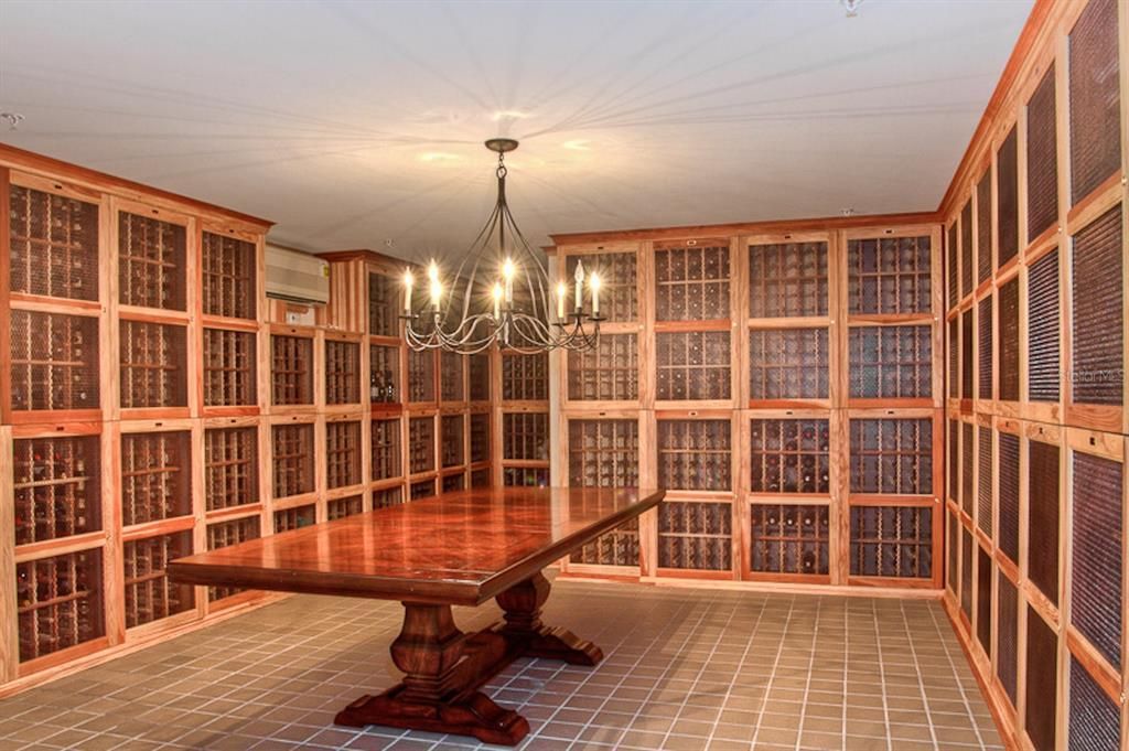 800 N Tamiami Trail, Unit 905, Sarasota, FL 34236 Photo