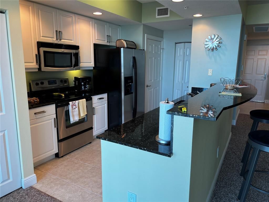 800 N Tamiami Trail, Unit 905, Sarasota, FL 34236 Photo