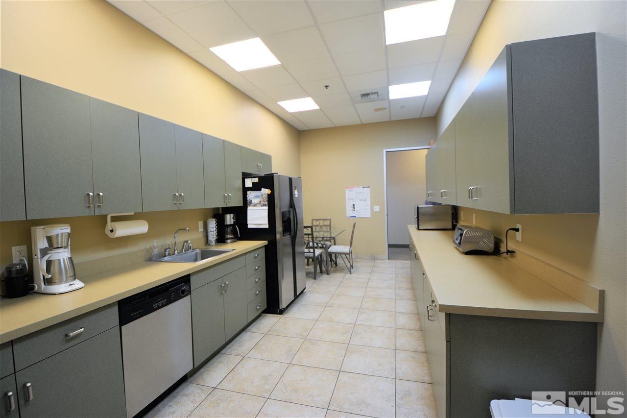 140 W Huffaker Lane, Unit 505, Reno, NV 89511 Photo