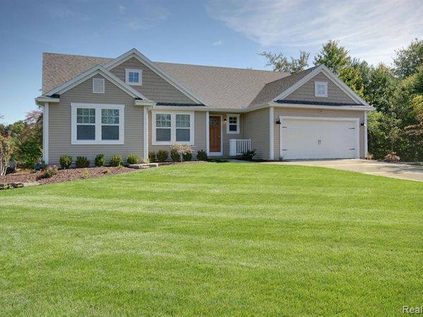 17110 Country Drive, Manchester Twp, MI 48158