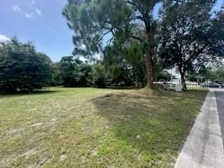 3910 Dunn Drive, Sarasota, FL 34233 Photo