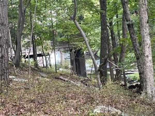 Lake Shore Drive, Harriman, NY 10950