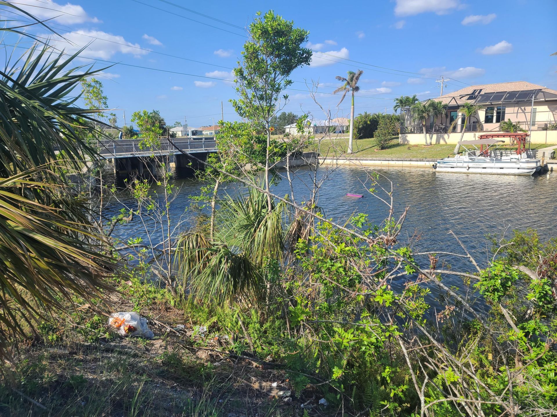 725 NW 8th Terrace, Cape Coral, FL 33993 Photo