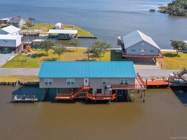 7230 Pirates Cove, Sulphur, LA 70665