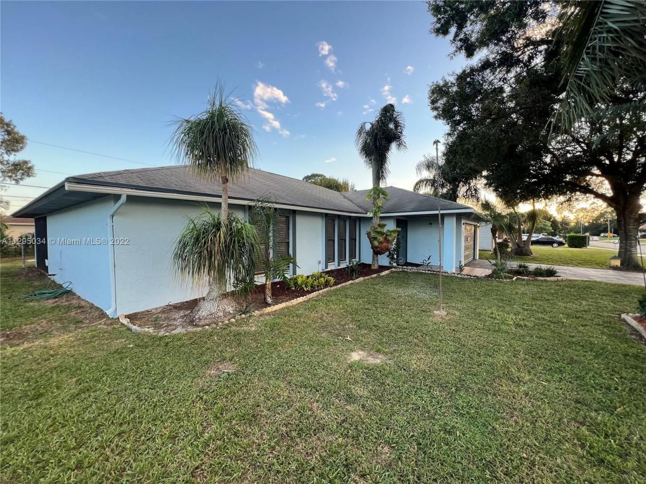 1921 SW Hickock Ter, Port Saint Lucie, FL 34953 Photo