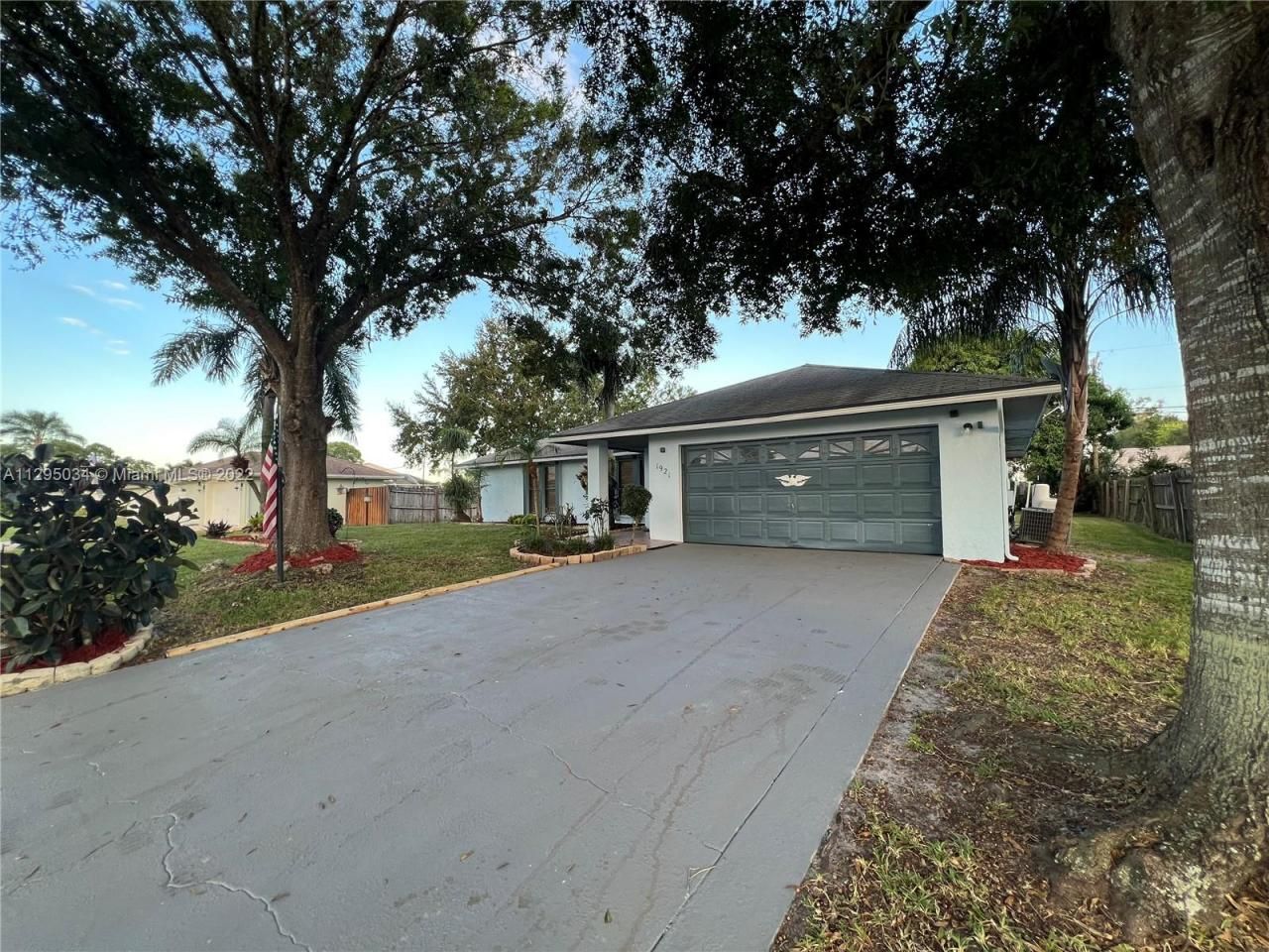 1921 SW Hickock Ter, Port Saint Lucie, FL 34953 Photo