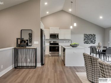 2601 Piney Creek Drive, Elkhorn, NE 68022