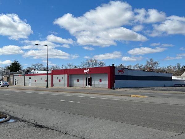 5642 N 2nd St, Loves Park, IL 61111