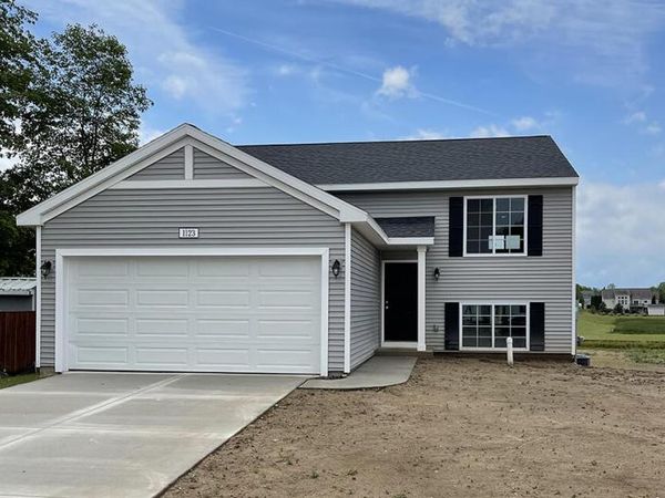56 Thompson Boulevard, Coldwater, MI 49036