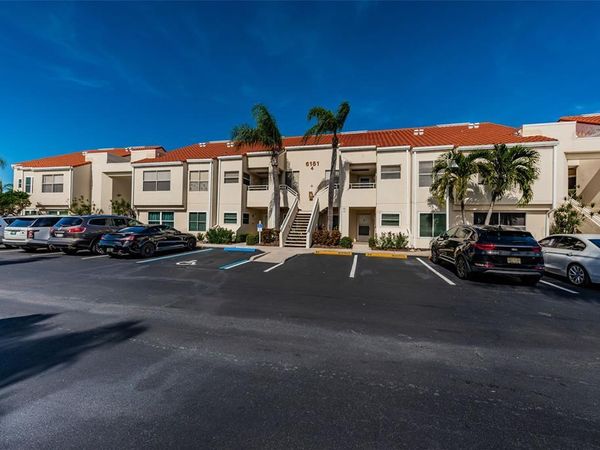 6151 BAHIA DEL MAR BOULEVARD, Unit 220, ST PETERSBURG, FL 33715