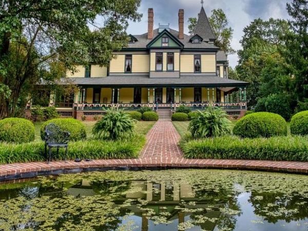 317 COLES POINT ROAD, HAGUE, VA 22469