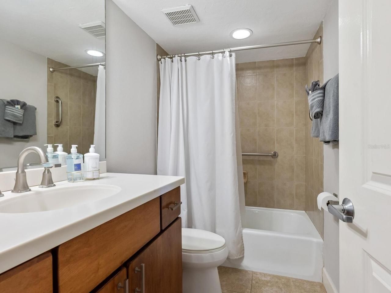 5760 Midnight Pass Road, Unit 208D, Sarasota, FL 34242 Photo