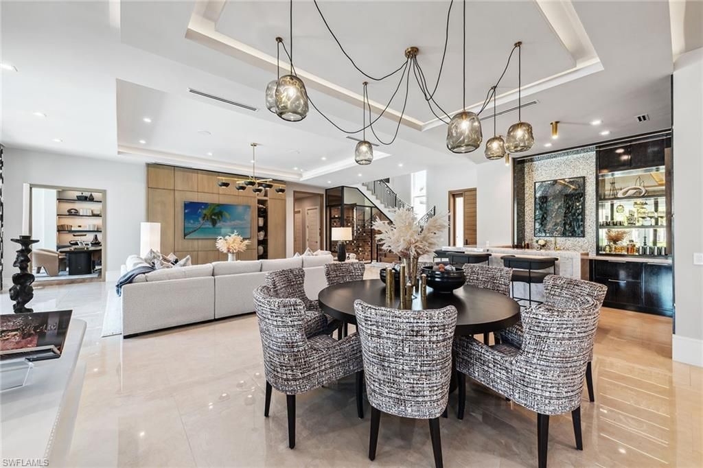 355 Colony Dr, Naples, FL 34108 Photo