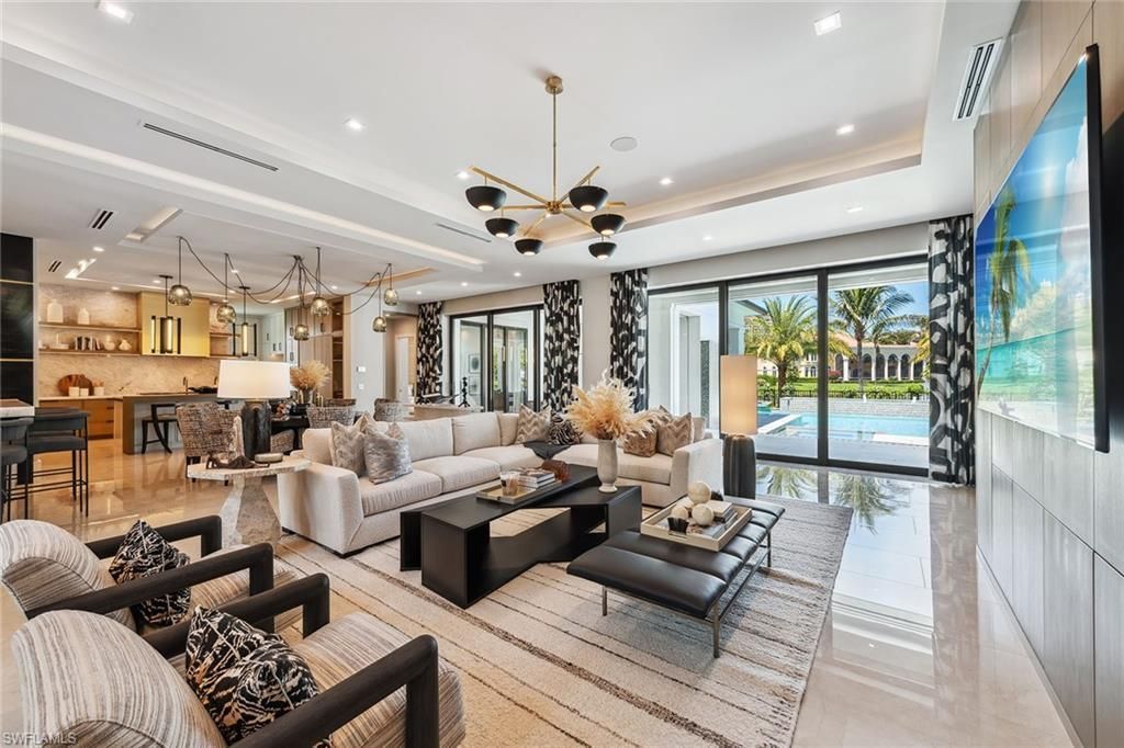 355 Colony Dr, Naples, FL 34108 Photo