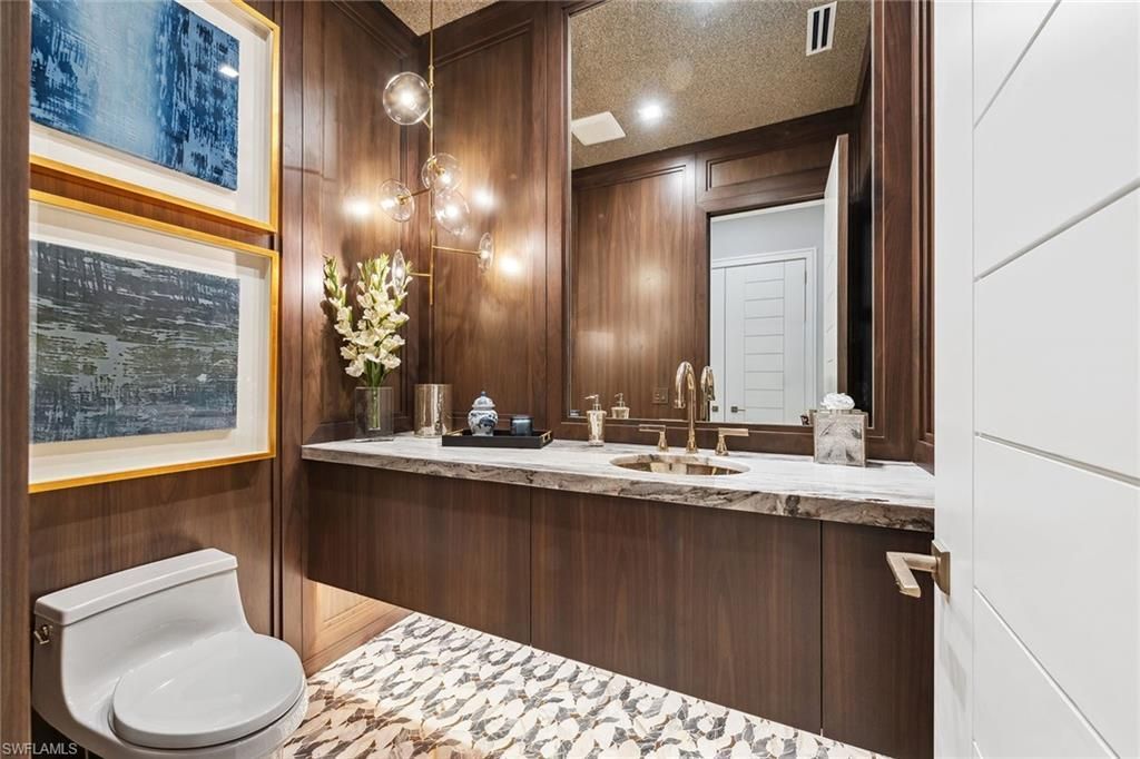 355 Colony Dr, Naples, FL 34108 Photo