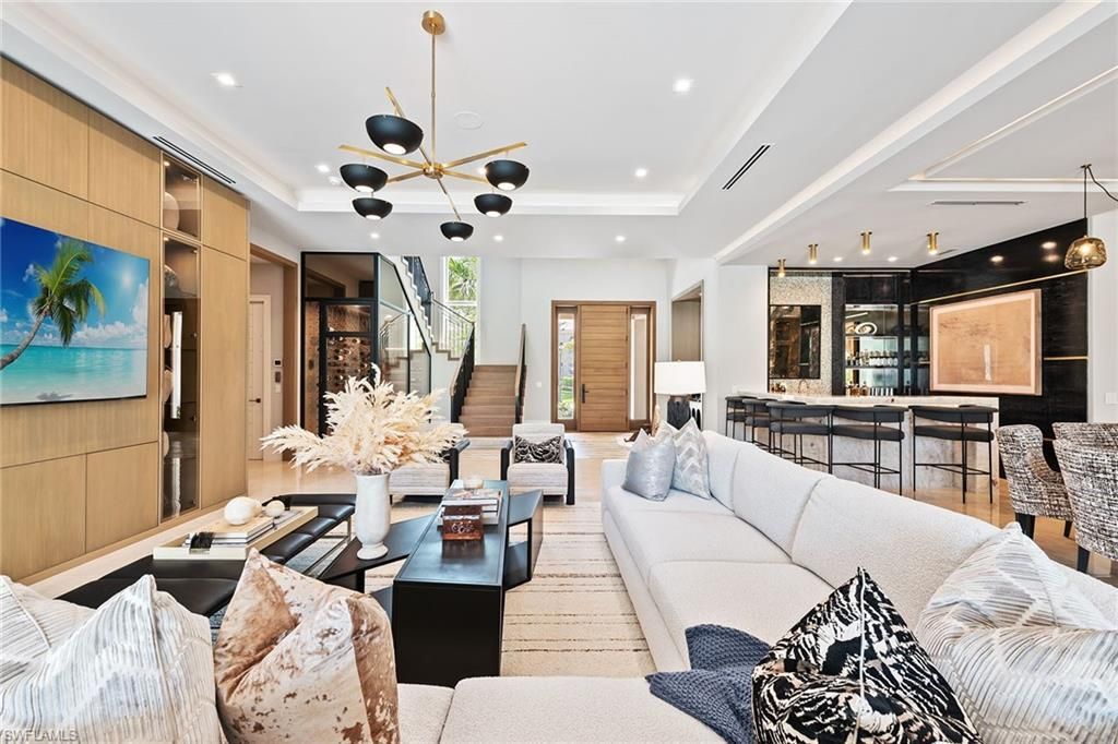 355 Colony Dr, Naples, FL 34108 Photo