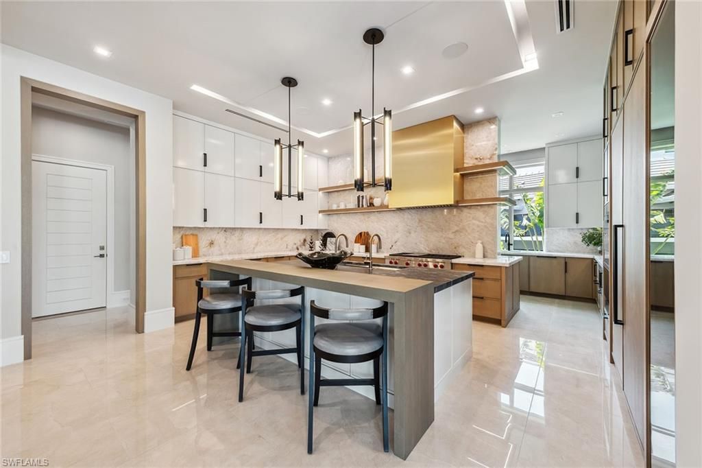 355 Colony Dr, Naples, FL 34108 Photo