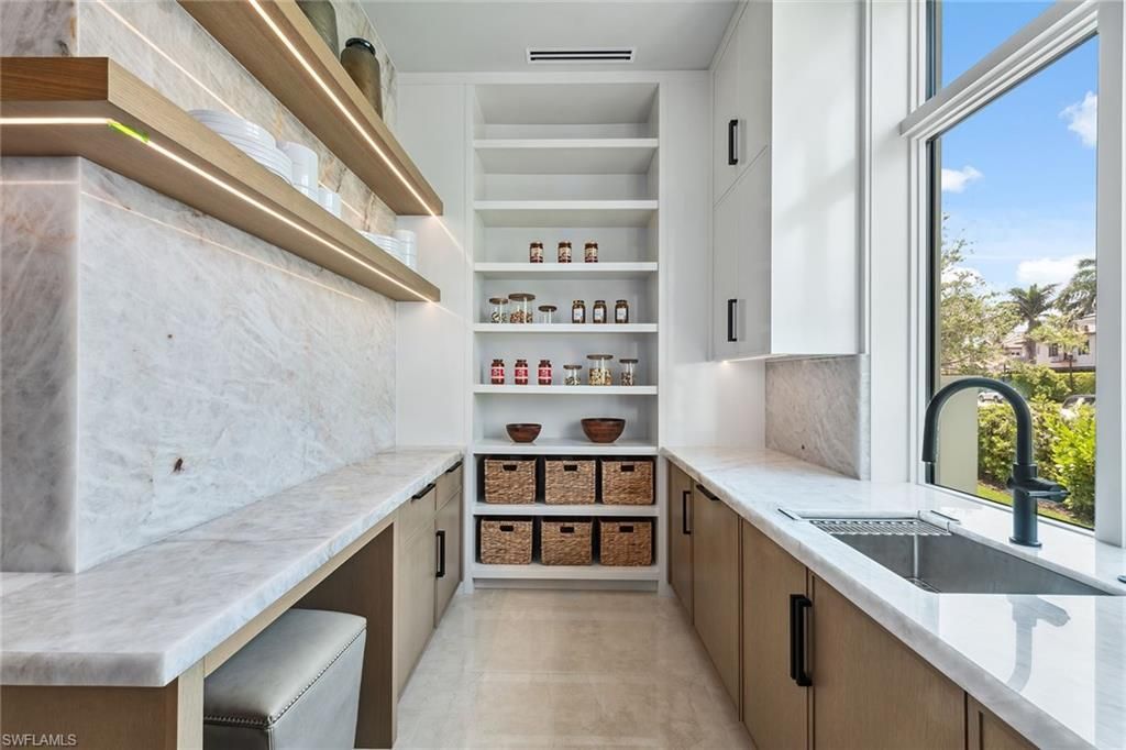 355 Colony Dr, Naples, FL 34108 Photo