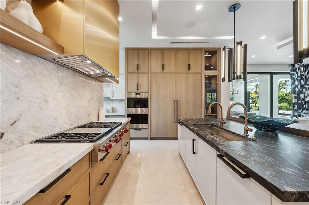 355 Colony Dr, Naples, FL 34108 Photo