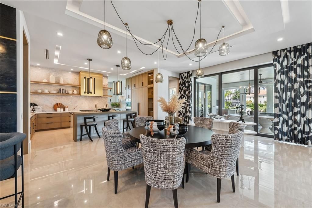 355 Colony Dr, Naples, FL 34108 Photo