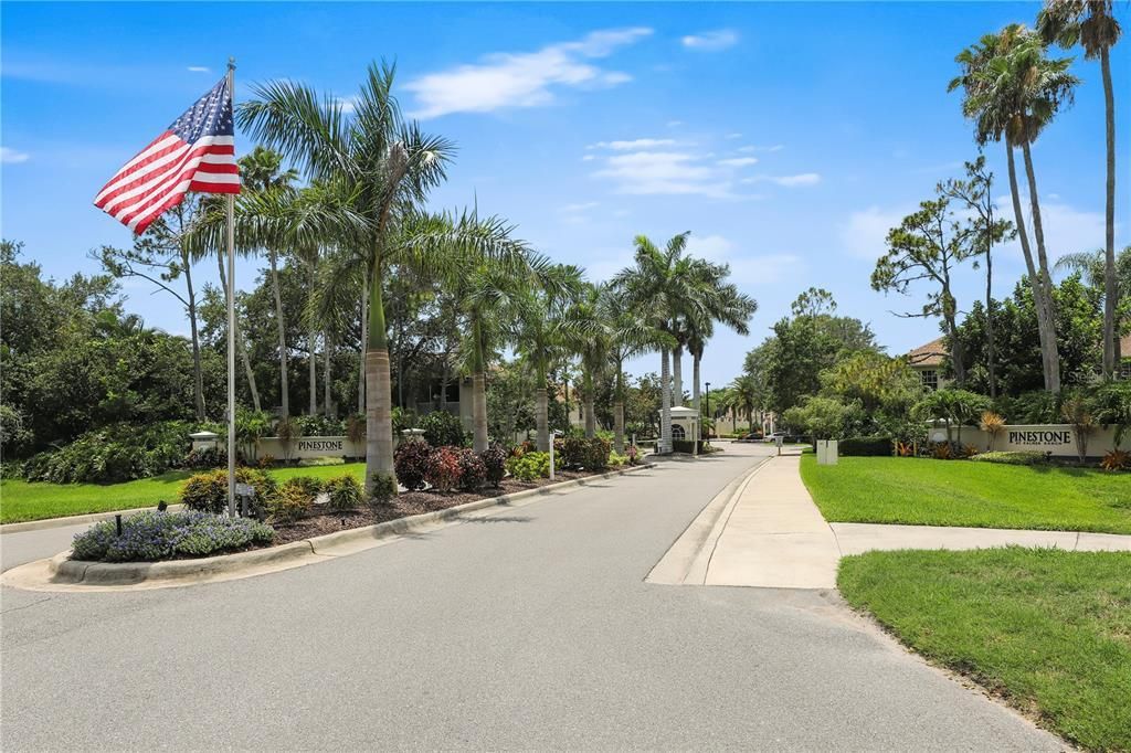 8370 Wingate Drive, Unit 725, Sarasota, FL 34238 Photo