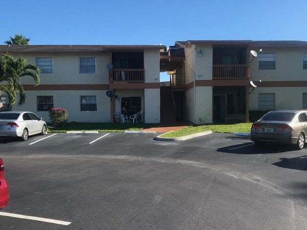 1830 Abbey Road, Unit 105, West Palm Beach, FL 33415