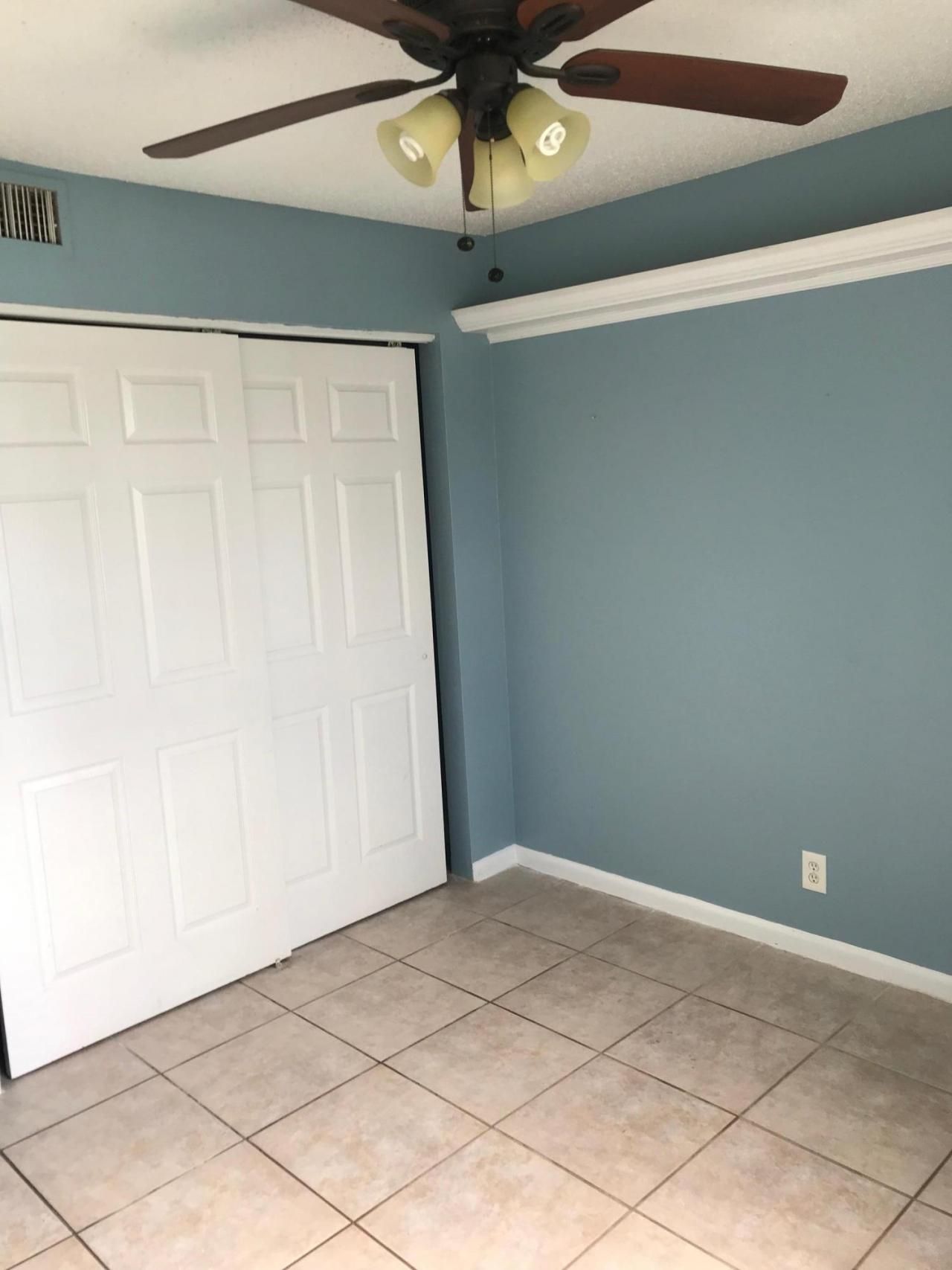 1830 Abbey Road, Unit 105, West Palm Beach, FL 33415 Photo