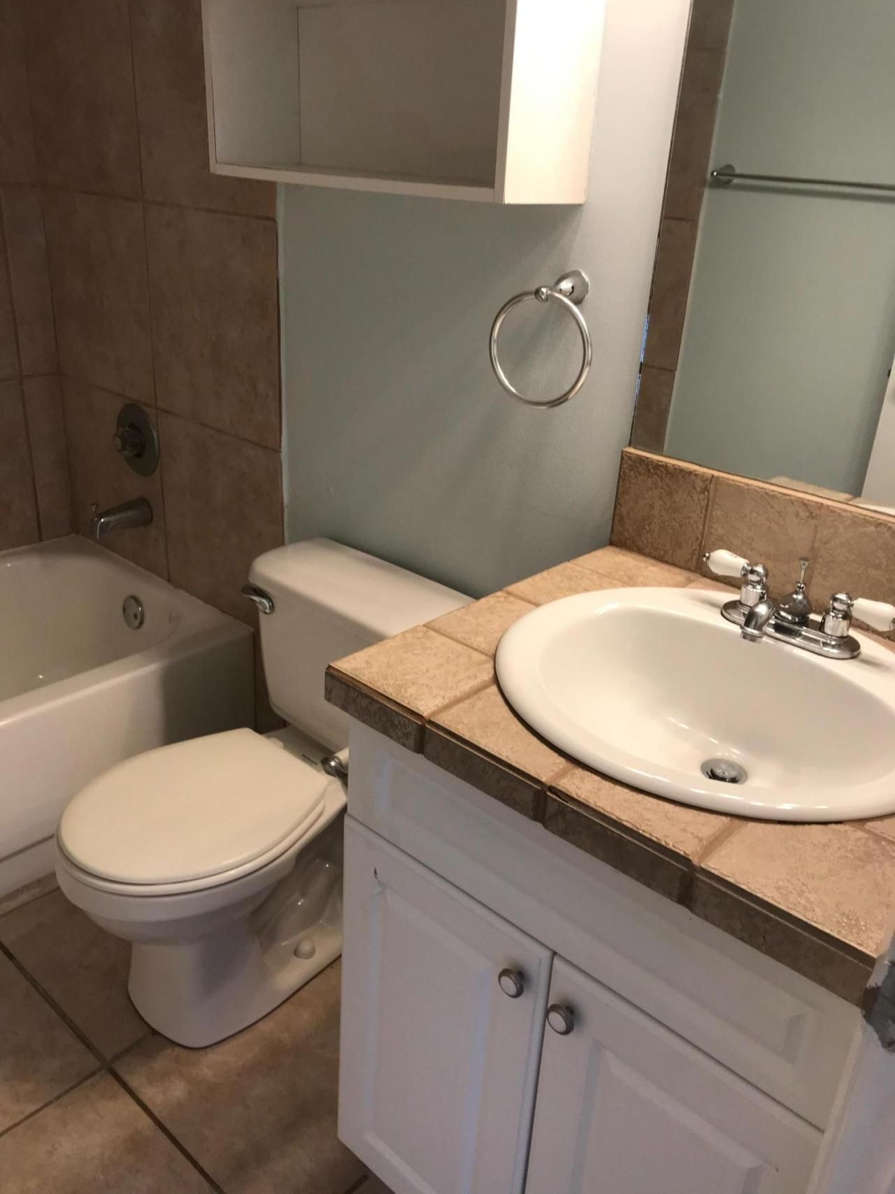 1830 Abbey Road, Unit 105, West Palm Beach, FL 33415 Photo