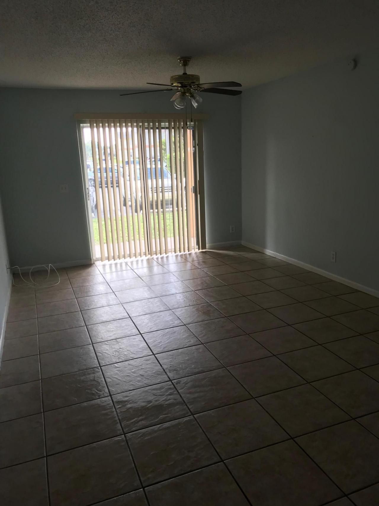1830 Abbey Road, Unit 105, West Palm Beach, FL 33415 Photo