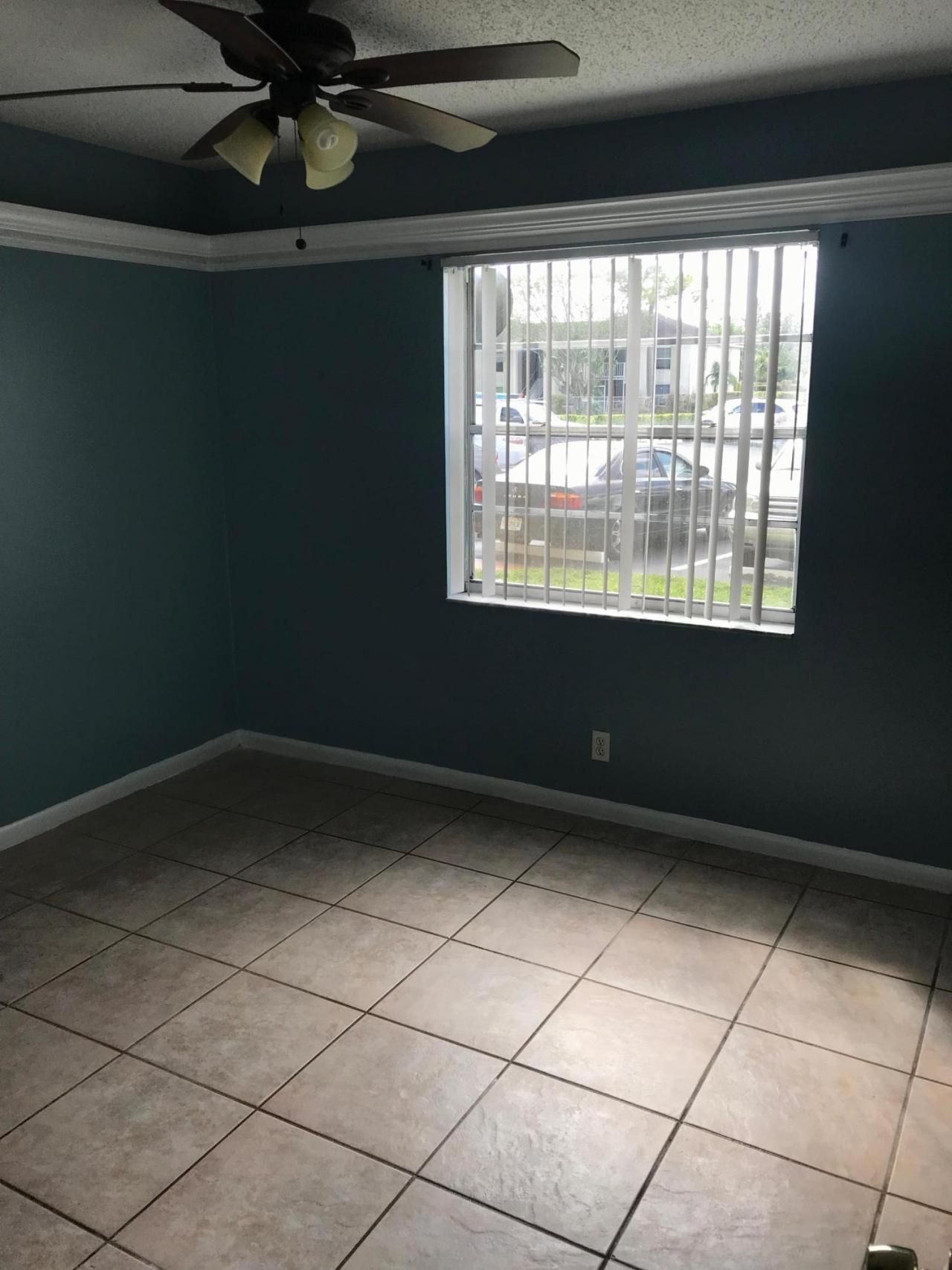 1830 Abbey Road, Unit 105, West Palm Beach, FL 33415 Photo