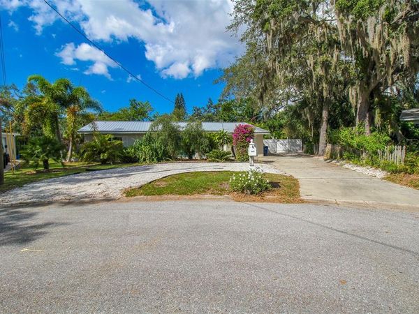 3223 ROWENA STREET, SARASOTA, FL 34231