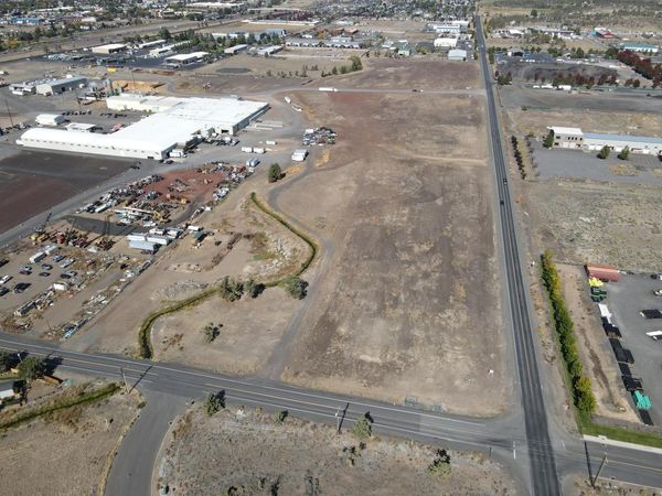 601 E Antler Avenue, Unit Lot 10 & 1, Redmond, OR 97756