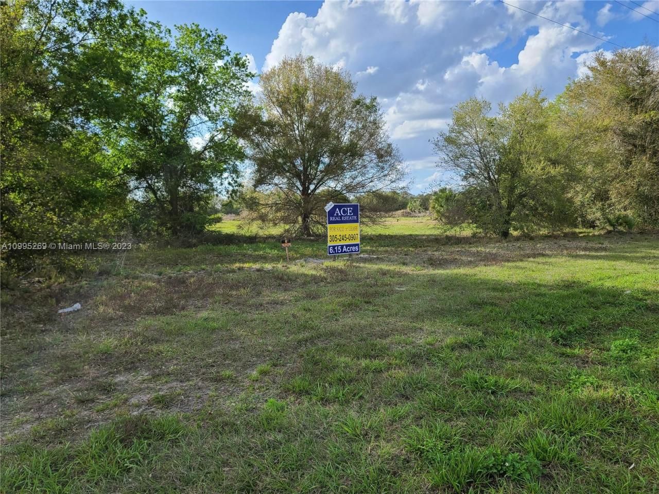 1527 N Brevard Ave, Unincorporated Dade County, FL 34266 Photo