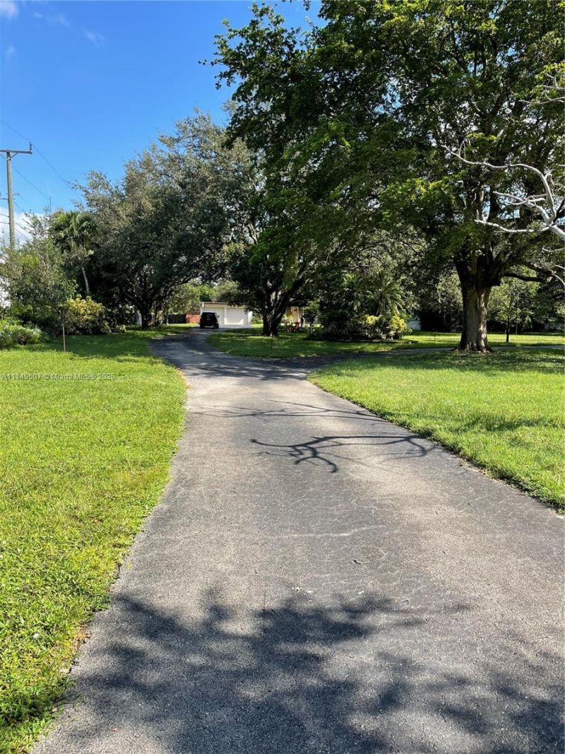 7227 Taft St, Pembroke Pines, FL 33024 Photo