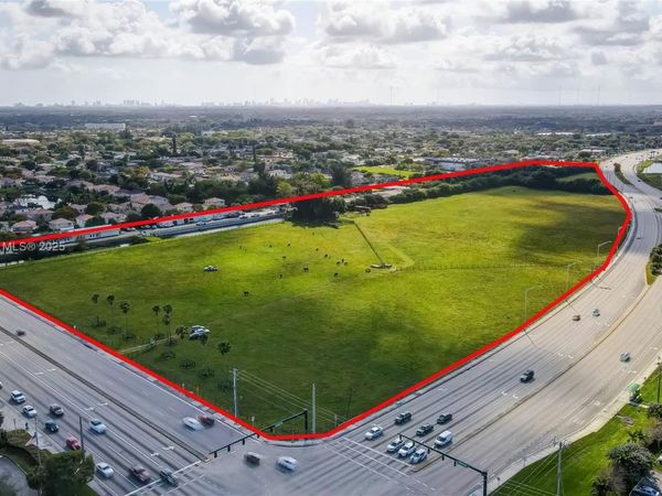 8020 Stirling Rd, Davie, FL 33024