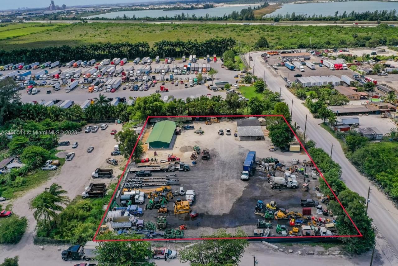 15721 NW 122 Ave, Miami, FL 33018 Photo