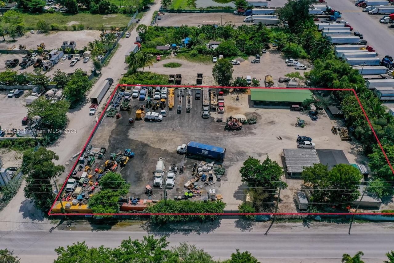 15721 NW 122 Ave, Miami, FL 33018 Photo