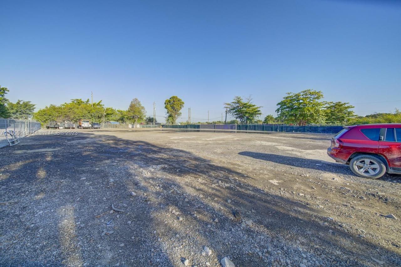15721 NW 122 Ave, Miami, FL 33018 Photo