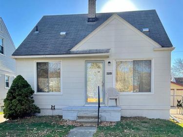 2279 DETROIT Avenue, Lincoln Park, MI 48146