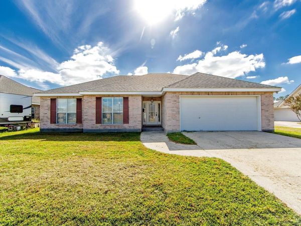 133 Tigerlily Dr, Houma, LA 70360