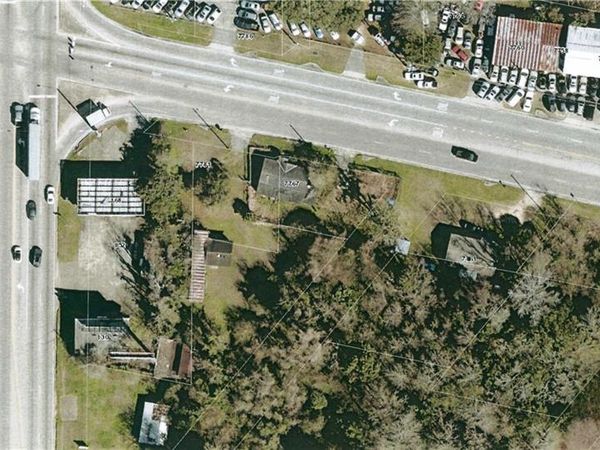 7767 Old Shell Road, Mobile, AL 36608