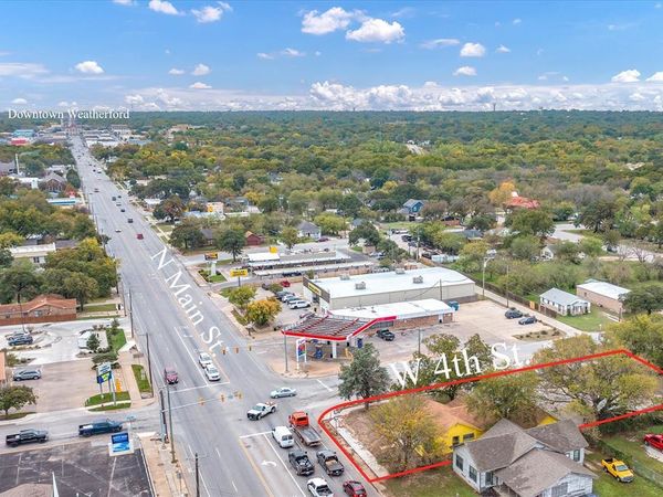 1301 N Main Street, Weatherford, TX 76086