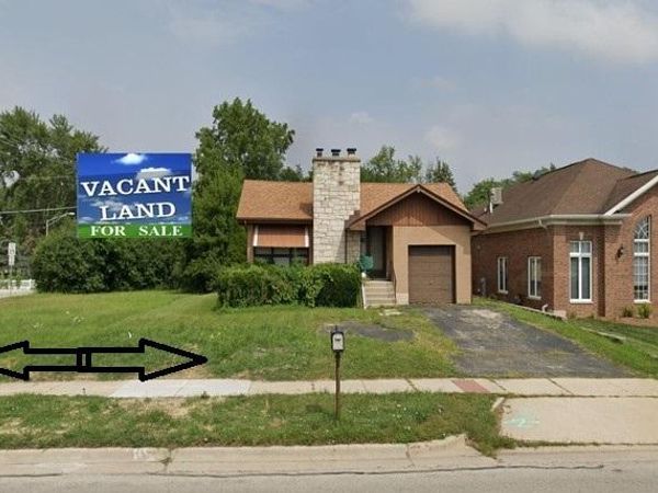 200 S Addison Road, Addison, IL 60101