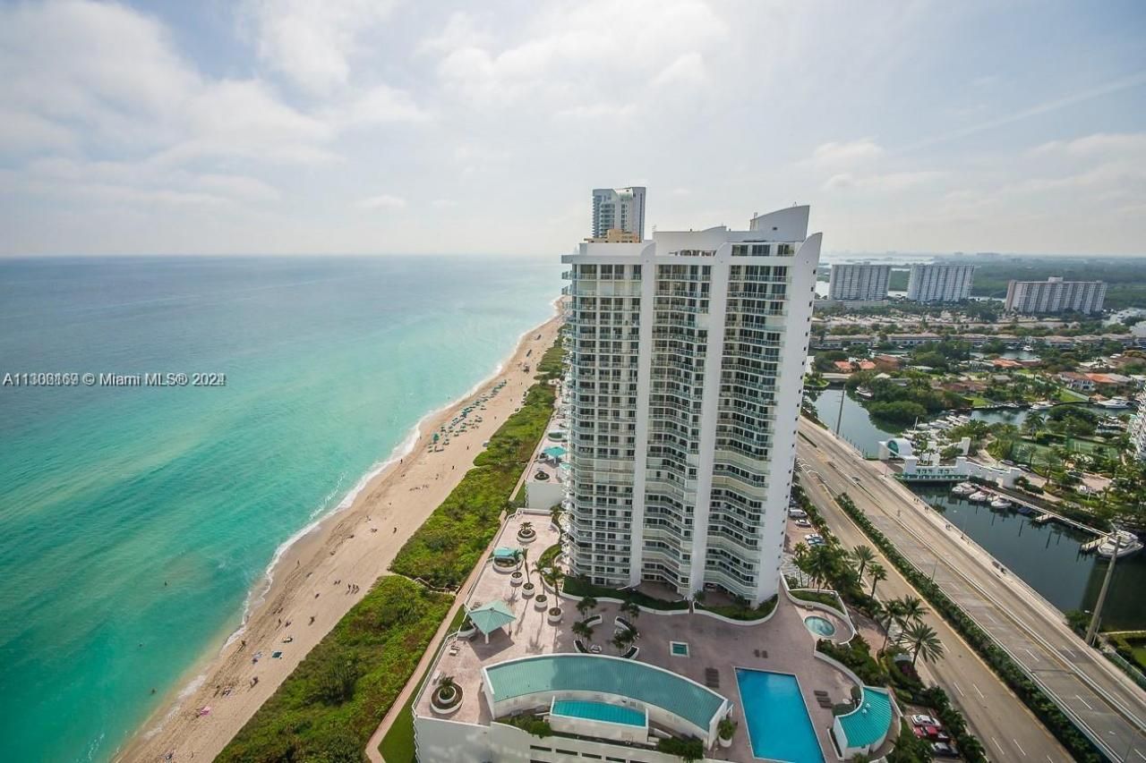 16699 Collins Av, Unit 3110, Sunny Isles Beach, FL 33160 Photo