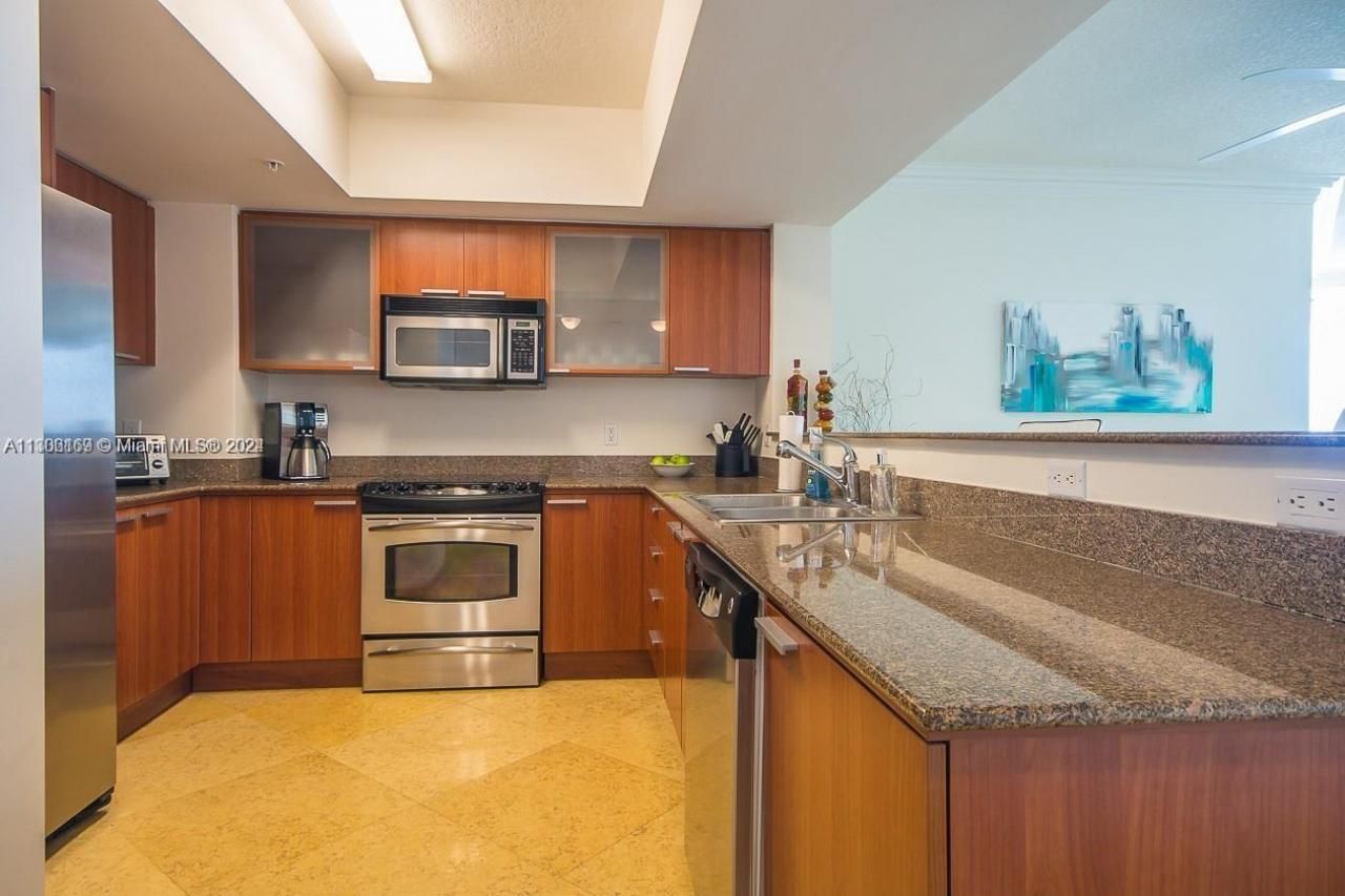 16699 Collins Av, Unit 3110, Sunny Isles Beach, FL 33160 Photo