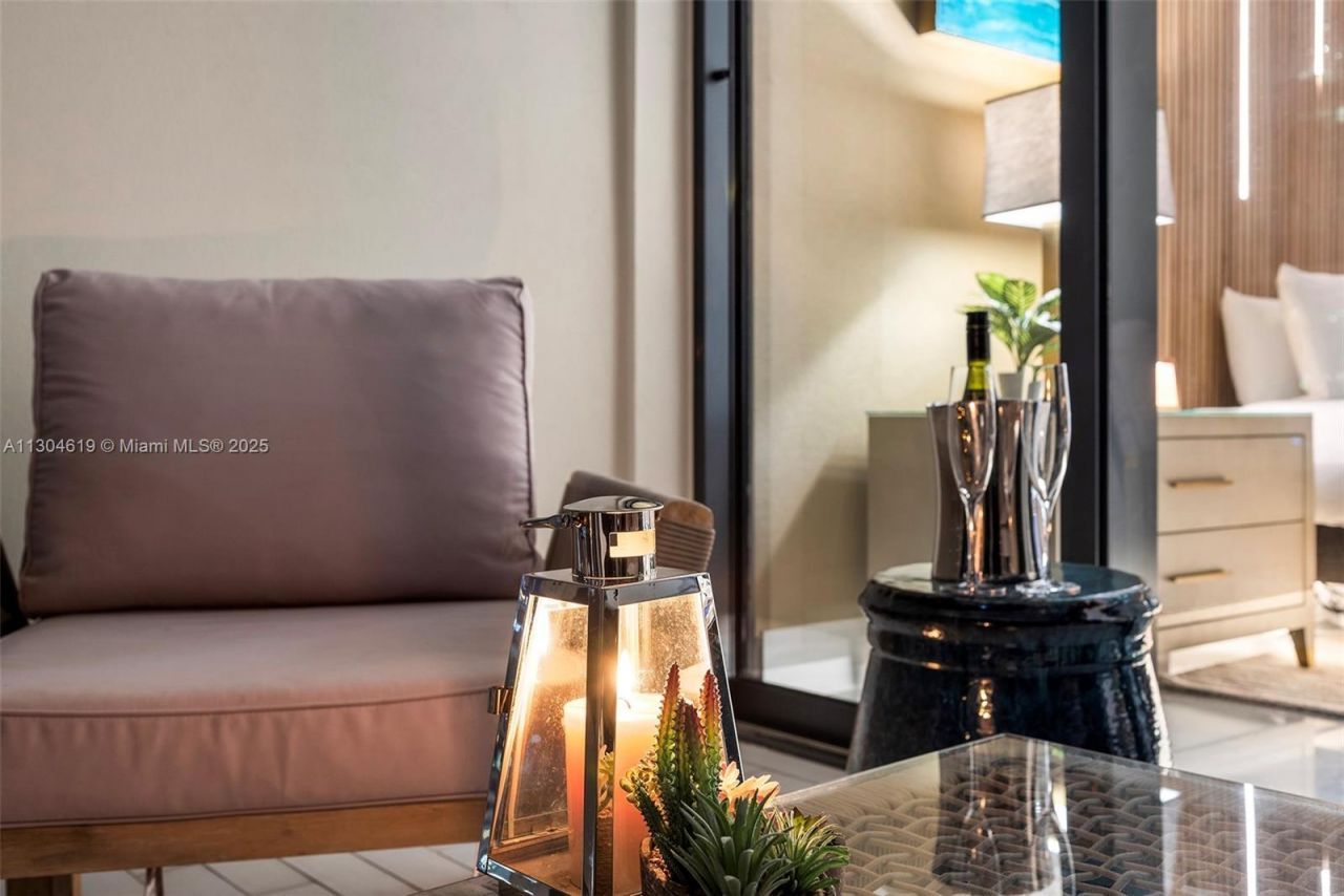 2201 Collins Ave, Unit 1926/PH-, Miami Beach, FL 33139 Photo
