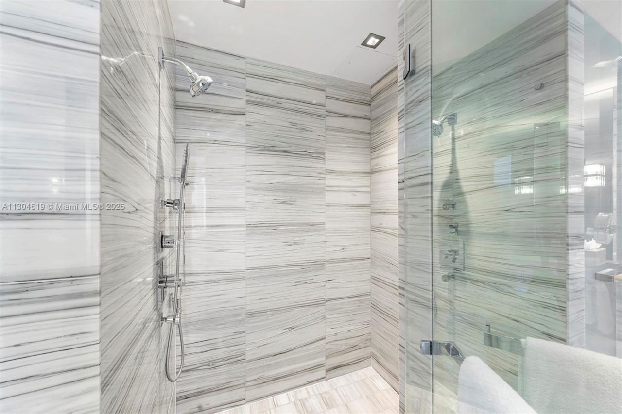 2201 Collins Ave, Unit 1926/PH-, Miami Beach, FL 33139 Photo