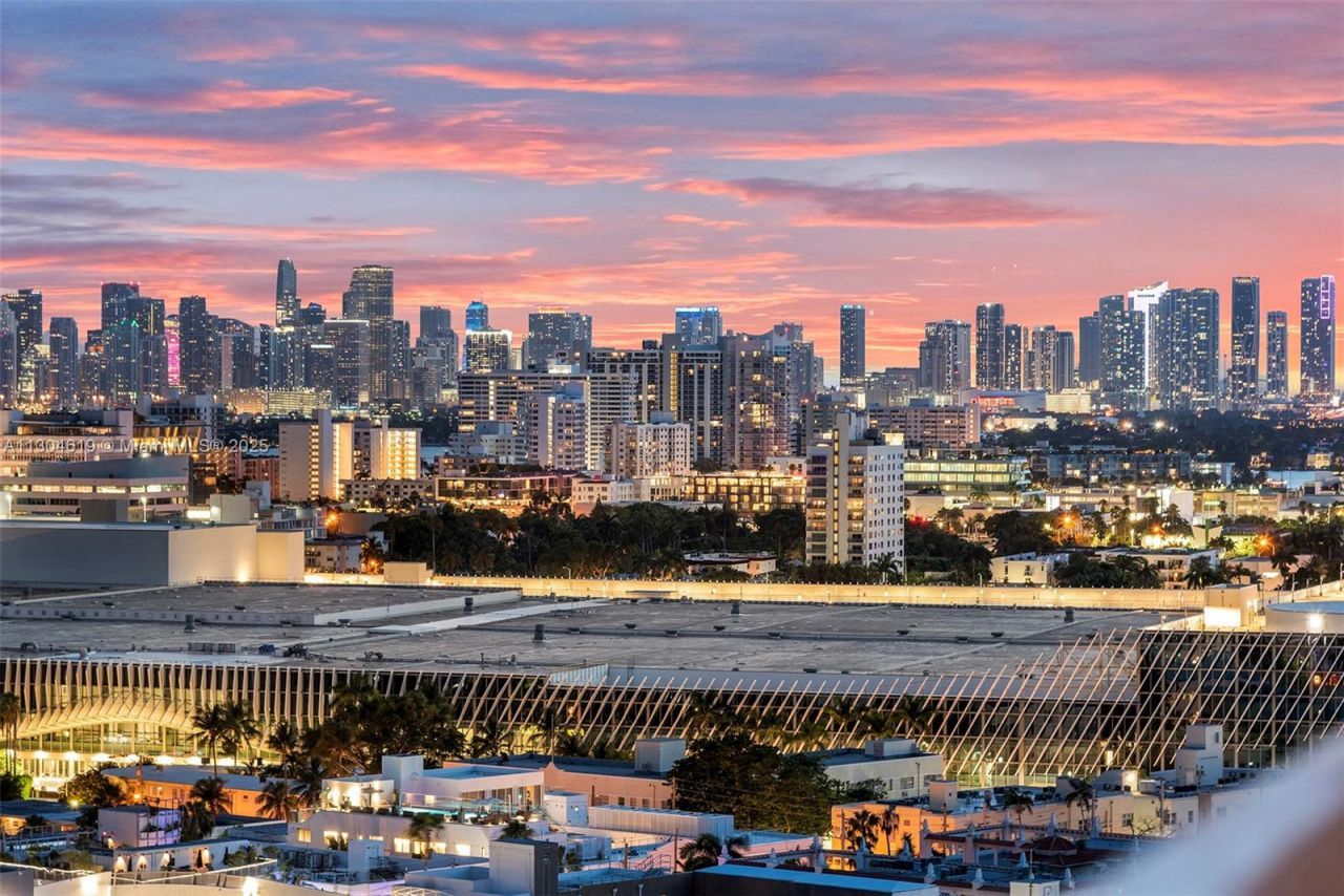 2201 Collins Ave, Unit 1926/PH-, Miami Beach, FL 33139 Photo