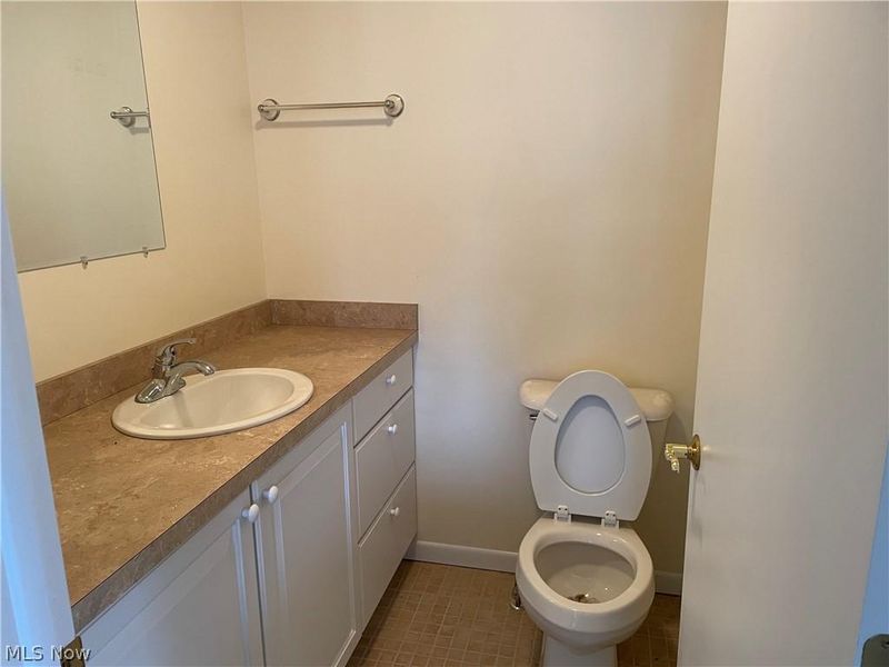 3440 Lakeside Drive, Mineral Ridge, OH 44440 Photo 12